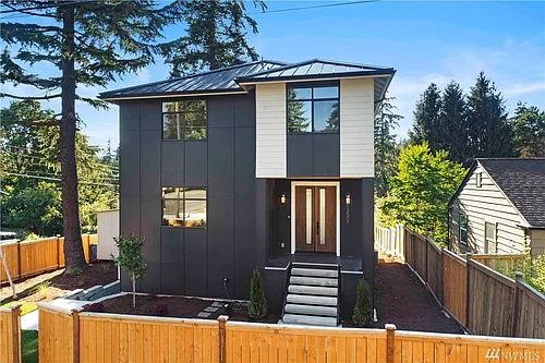 13505 30th Ave NE Photo 1