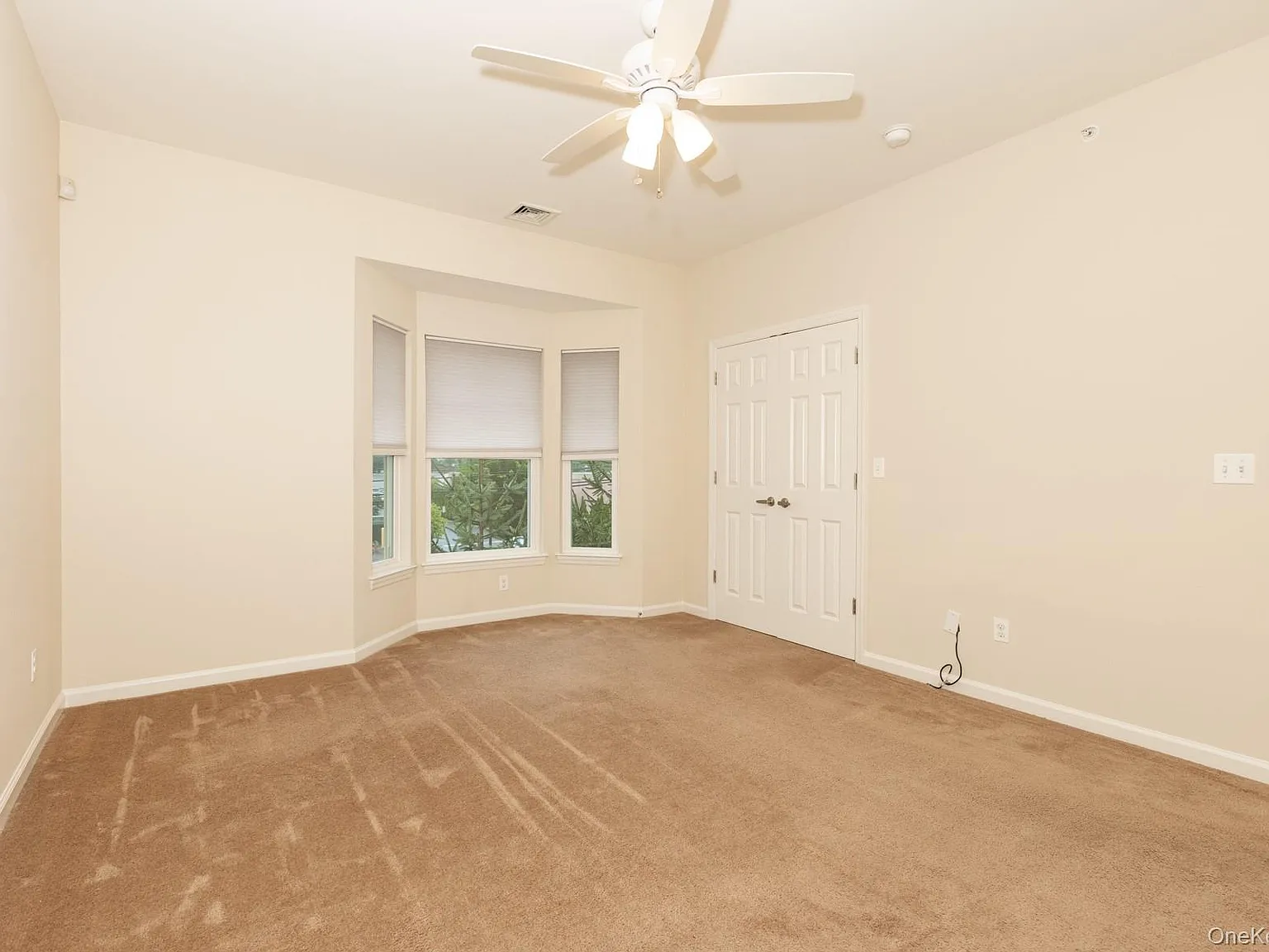 2 bed, 2.0 bath, 1100 sqft, $3,000 — Photo 3