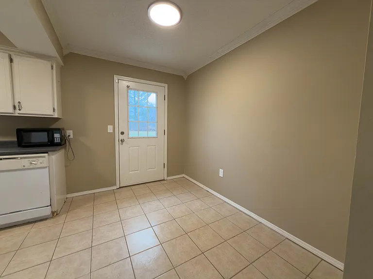 804 N 30th St — Photo 5