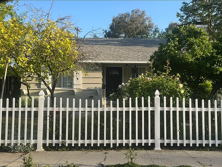 22024 Velicata St — Photo 12