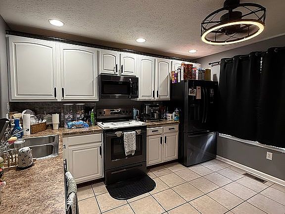 4th image of 2045 N Economy Rd #4