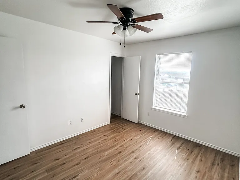 1604 Windward Dr #D — Photo 9