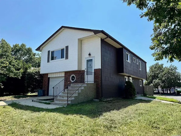 2 Babcock Avenue, Ronkonkoma, NY 11779