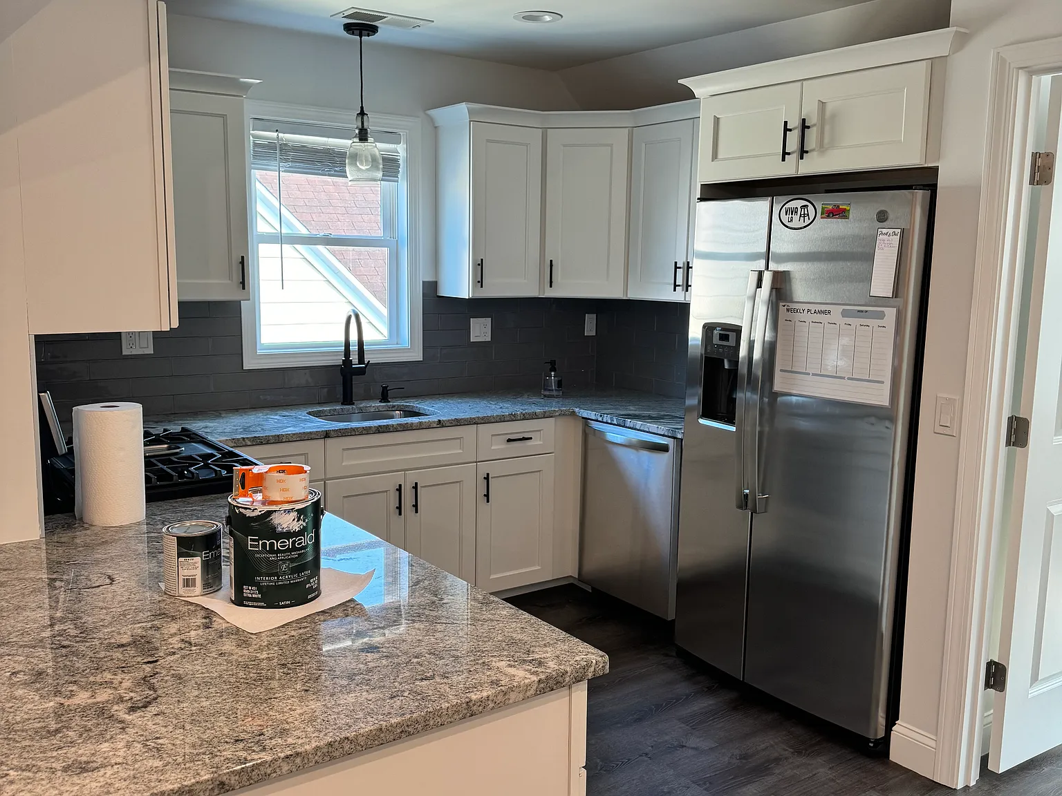 1 bed, 700 sqft, $1,900 — Photo 2