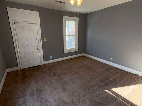 2nd image of 1708 S Kerth Ave