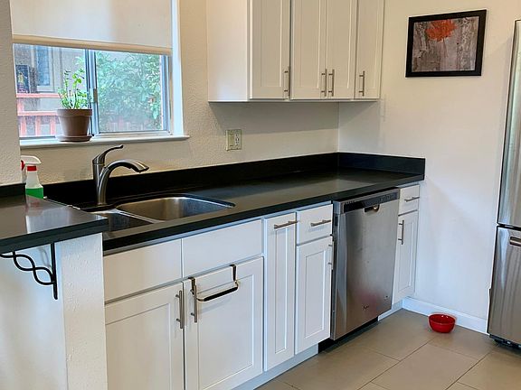 2nd image of 1093 Alta Mira Dr #A