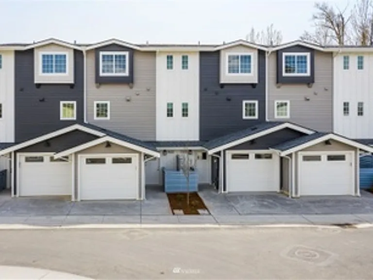 1603-1704 Sunup Loop — Photo 1