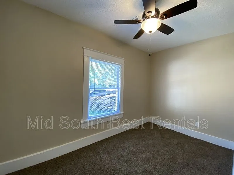 4200 Alma St — Photo 4