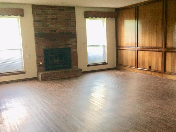 2nd image of 25167 S Shepherd Dr
