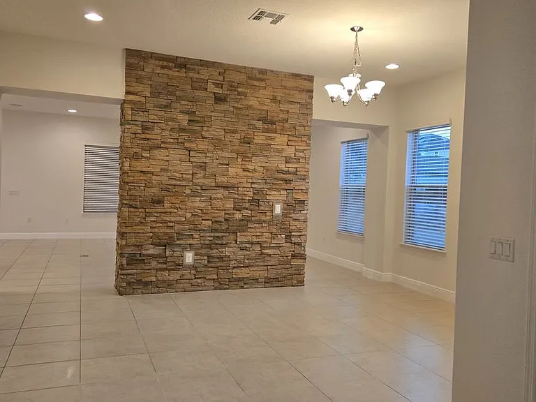 9240 Woodcrane Dr — Photo 6