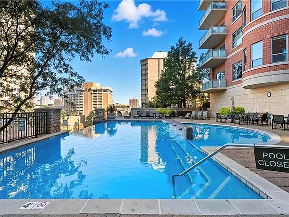 2nd image of 4950 Central St APT 302