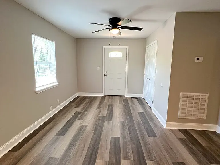 105 Wilson Ct — Photo 5
