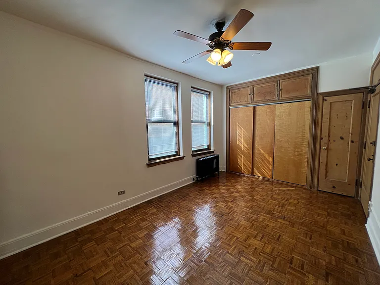 431 West Roscoe Street — Photo 26