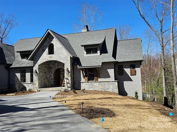 639 Walnut Valley Pkwy, Arden, NC 28704
