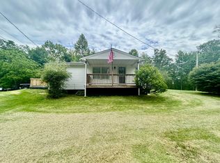 2255 S Tree Tower Rd, Sandgap, KY 40481