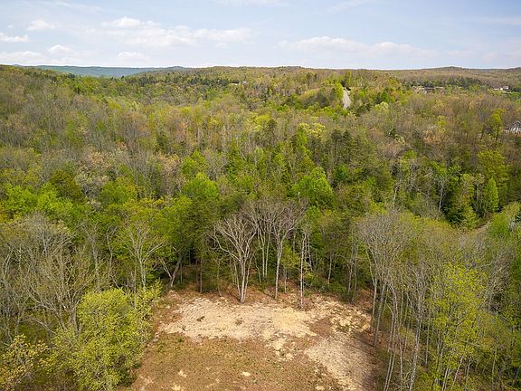 4th image of 117 Fox Run Ct