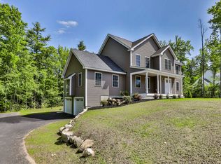 18 Countryside Dr, Brookline, NH 03033