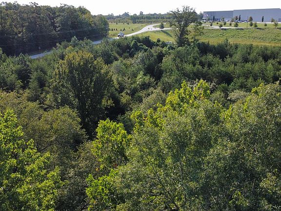 3rd image of 506 Robinson Rd