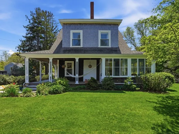 105 Scraggy Neck Rd, Bourne, MA 02532