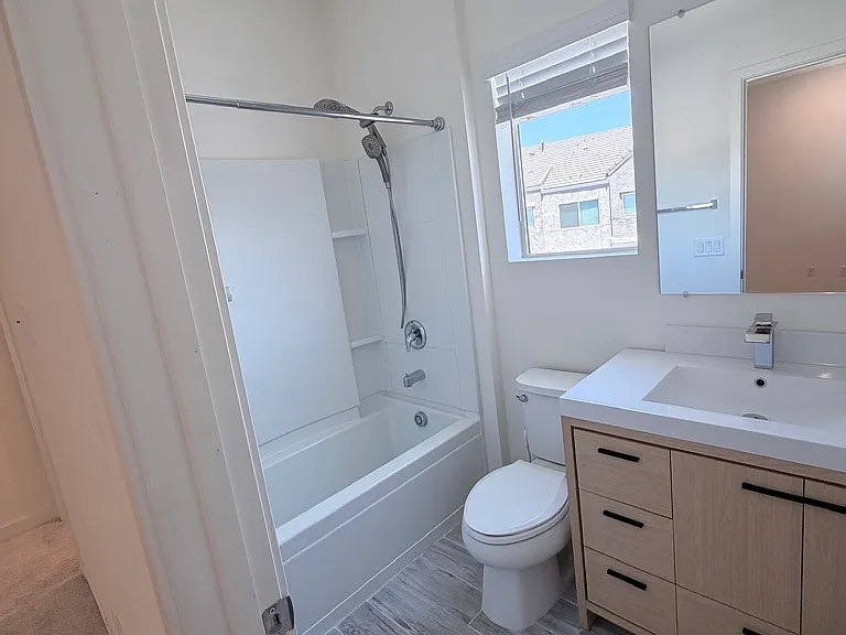 2236 W Laurie Ln — Photo 20