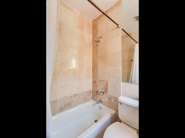 1105 Park Rd NW #5 — Photo 19
