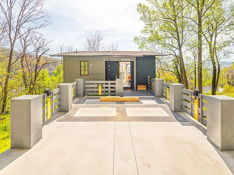 29 Delano Rd — Photo 20
