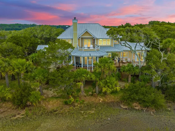 1 Inlet Point Rd, Edisto Island, SC 29438