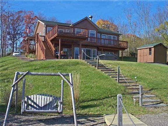 5th image of 14 N Greenwood Ln