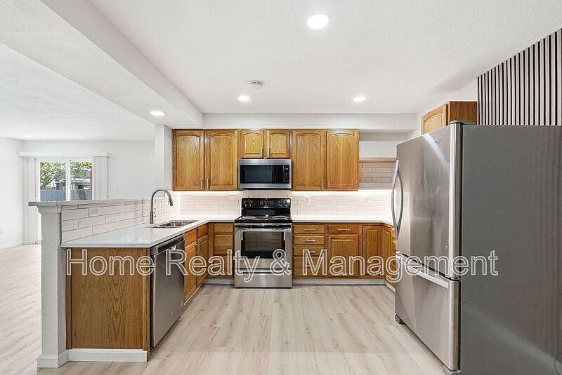 1st image of 11731 Sherman St