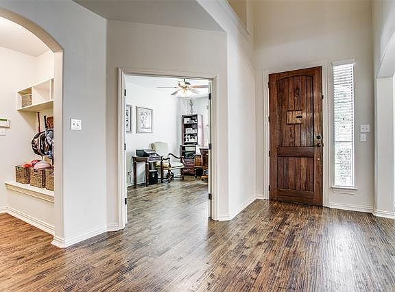 3rd image of 3513 Confidence Dr