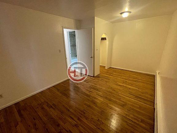 4th image of 1471 Shore Dr #1