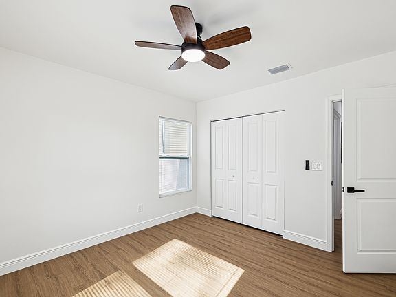 3rd image of 1741 25th Ave N #1