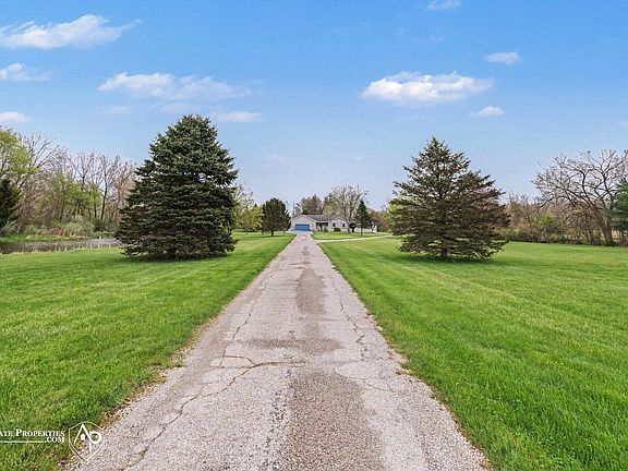 2nd image of 12301 S New Lothrop Rd