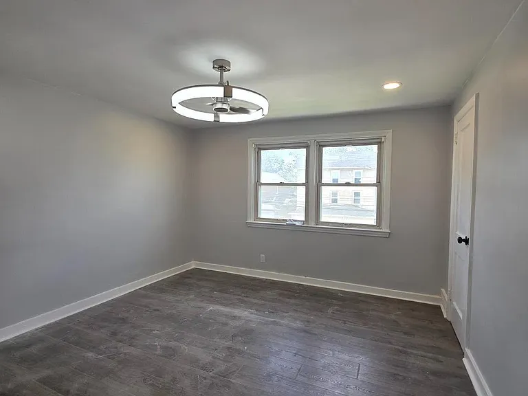 252 N 9th St — Photo 6
