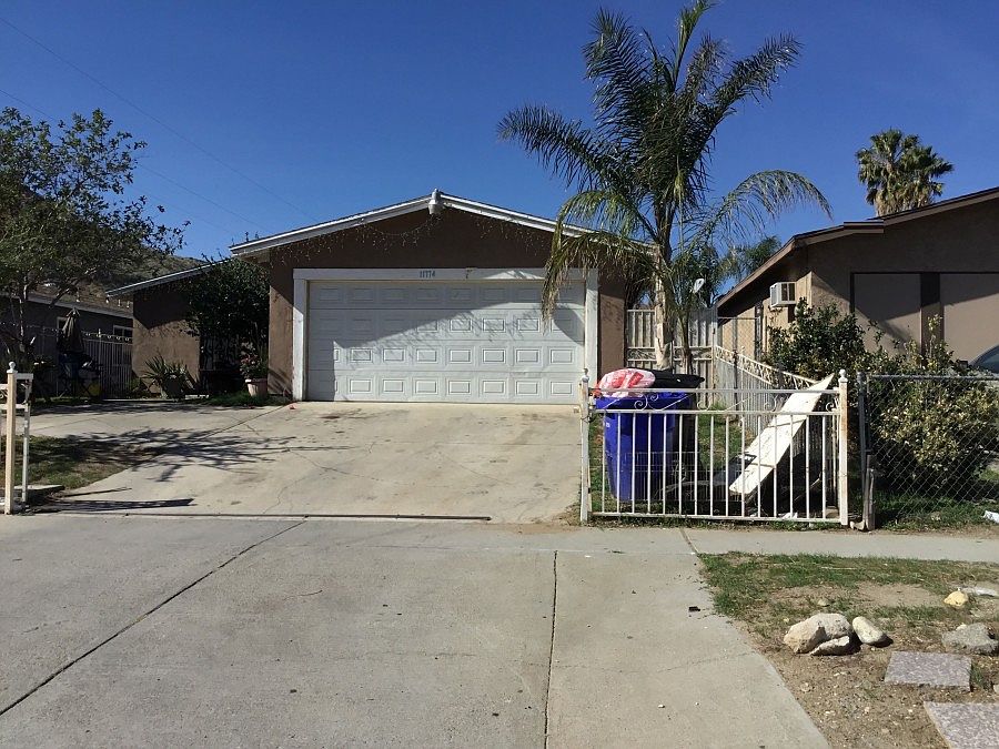 2nd image of 11774 Cedar Ave