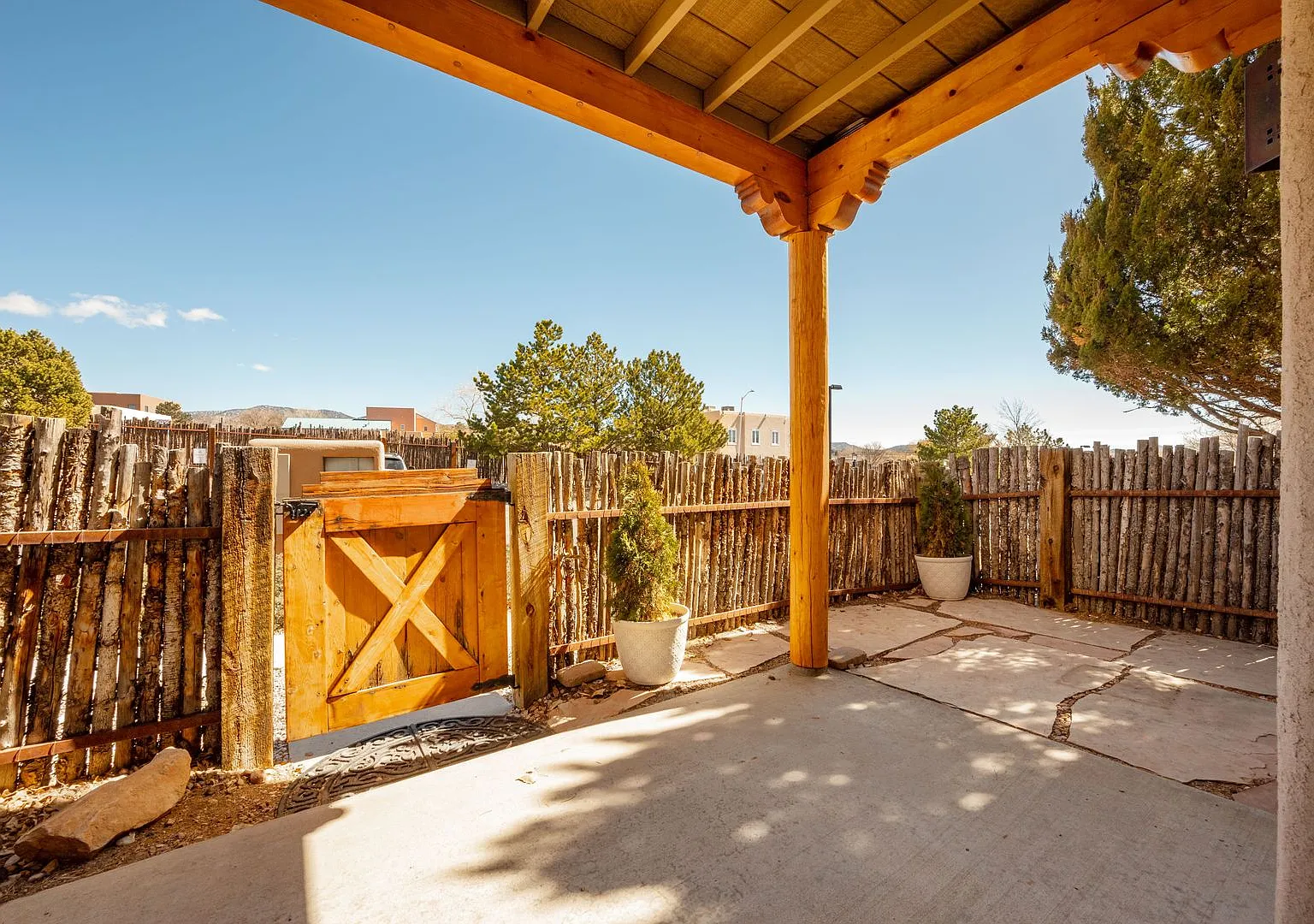 2210 Miguel Chavez Rd — Photo 3