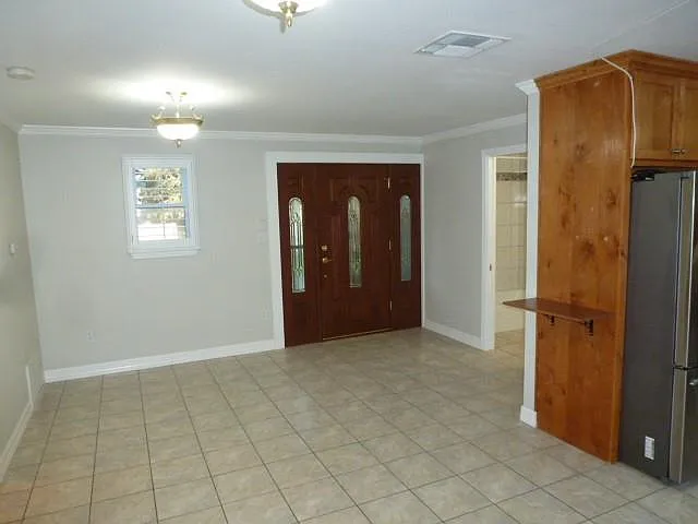 211C S Meadowlark St — Photo 4