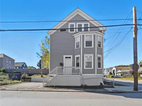 62 Heath St, Providence, RI 02909