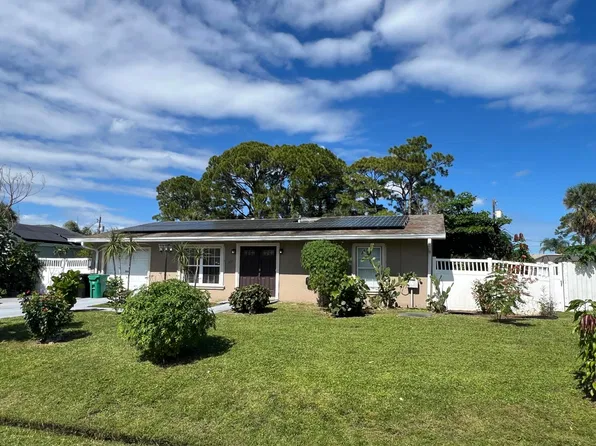 557 NW Sherbrooke Avenue, Port St Lucie, FL 34983