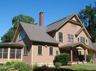 667 Pease Rd, Panton, VT 05491