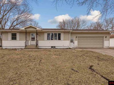 409 16th Ave NE, Waseca, MN, 56093