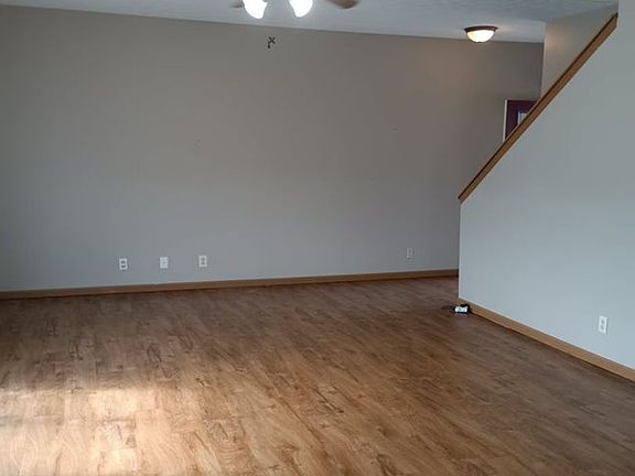 3rd image of 2403 Edison Dr