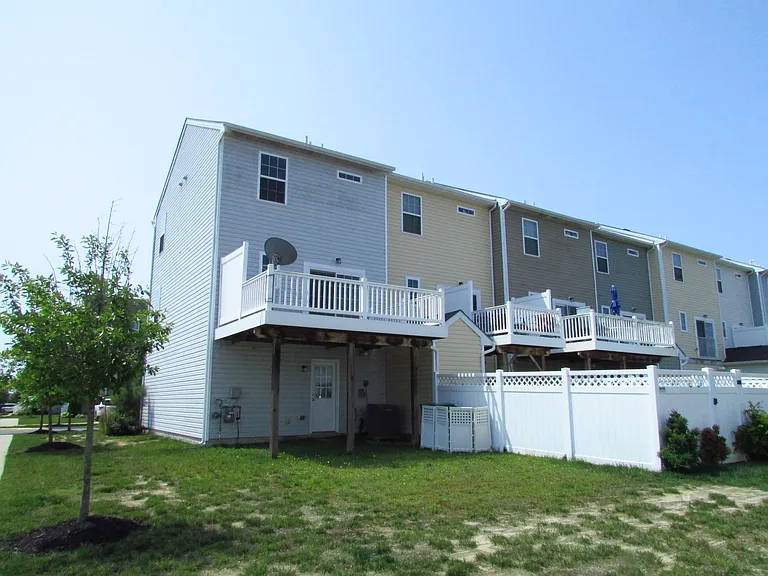 20559 Asheville Dr — Photo 12
