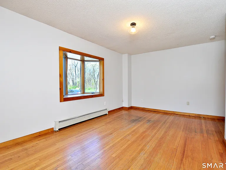 90 Niles Rd — Photo 13