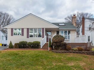 55 Bushwick St, Melville, NY 11747