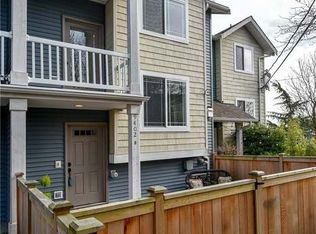 9402 Linden Ave N APT B, Seattle, WA 98103