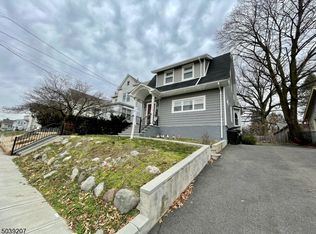 23 Walnut Ter, Bloomfield, NJ 07003