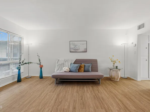 1015 N Michillinda Ave APT 304, Pasadena, CA 91107