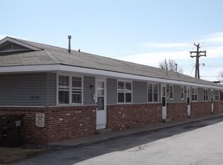 512 W Swan St APT B, Springfield, MO 65807