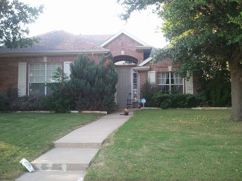 1st image of 8212 Pioneer Dr
